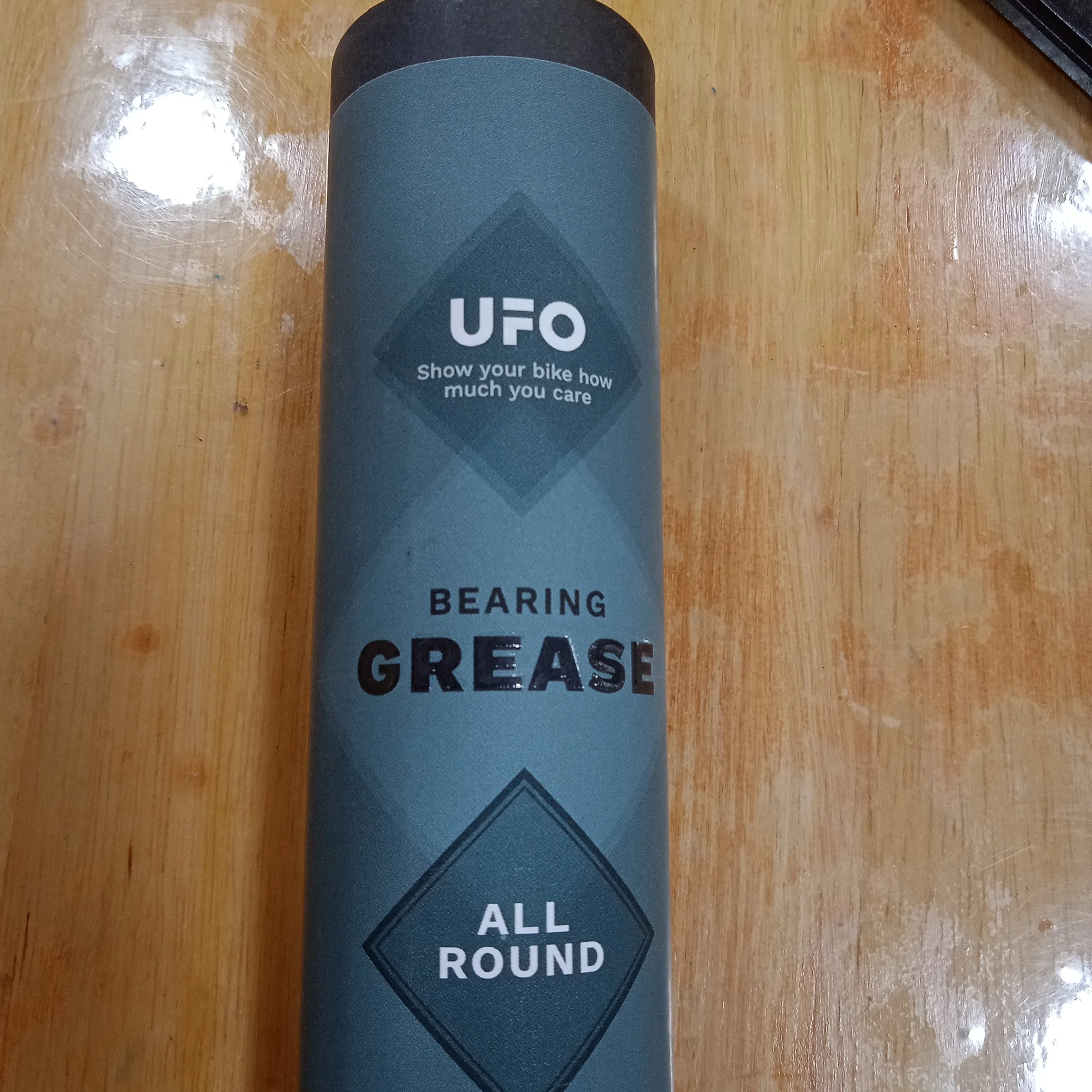 UFo bearing grease